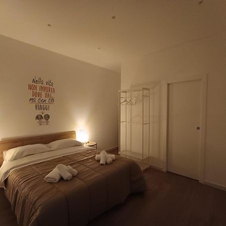 Апартаменты Dimora Crispi 70 Бари Экстерьер фото